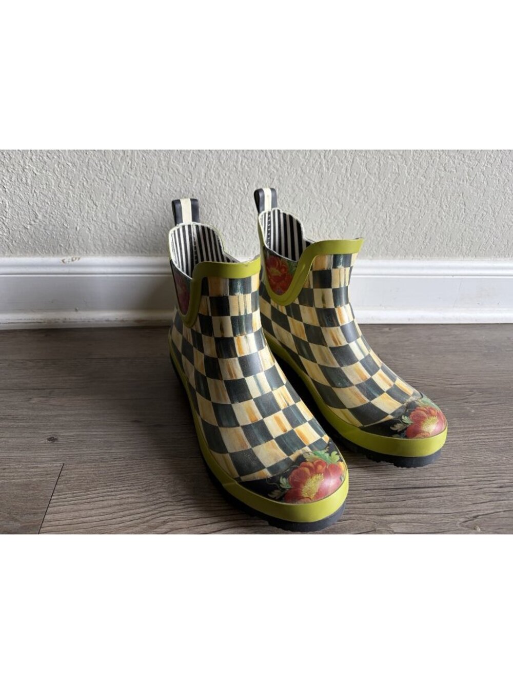 Mackenzie Childs Courtly Check Rubber Chelsea Ankle Rain Boots Checkered Sz 8